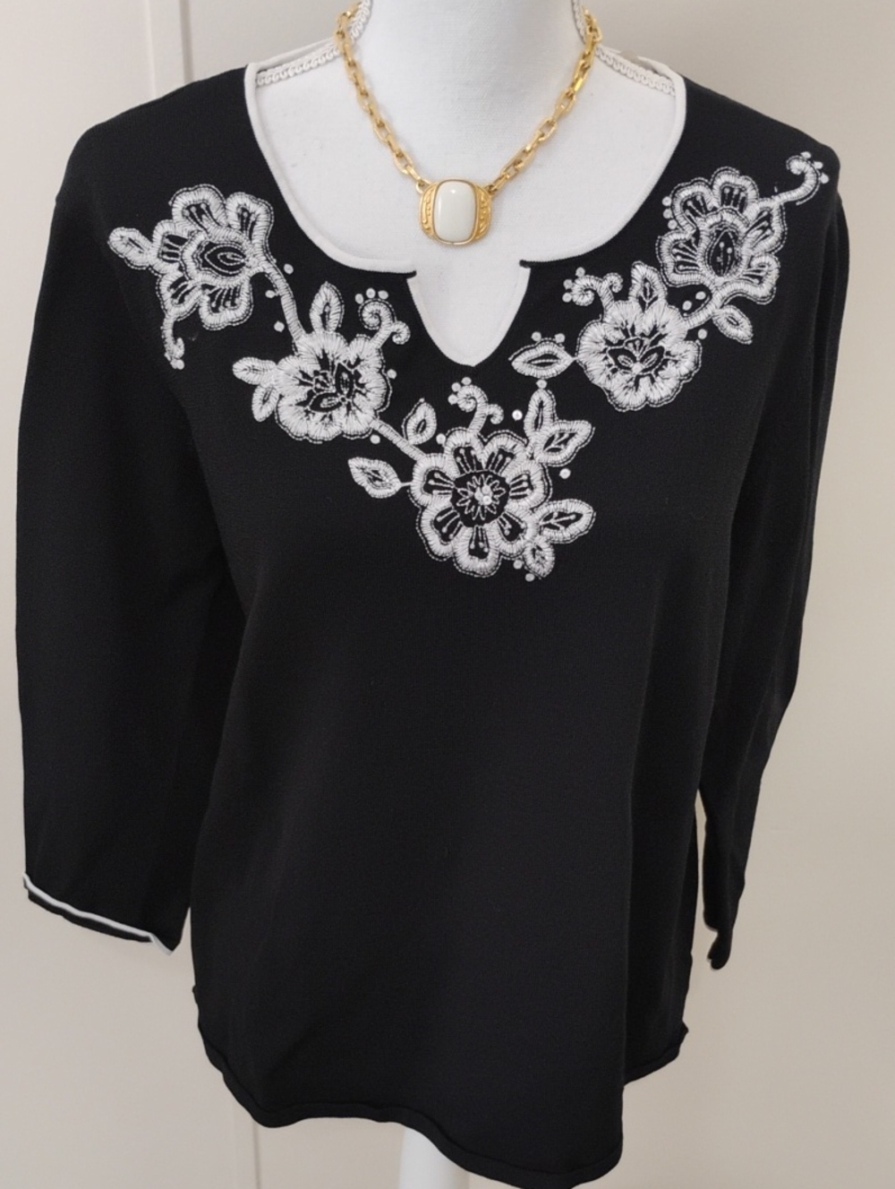 Alfred Dunner Top - Picture 5 of 6